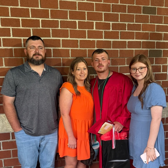 Meet your Posher, Brandy - Picture 2 of 2